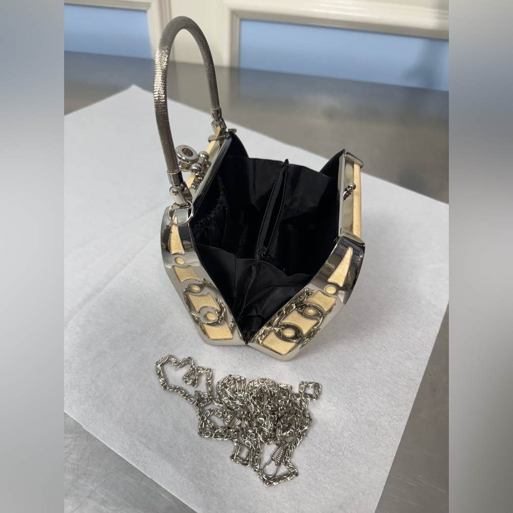 Y2K Cream and Silver glitter evening bag - Picture 9 of 13